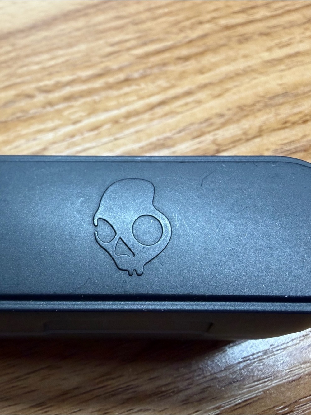 Skullcandy Matte Black Earbud Charging Case with Skull Logo